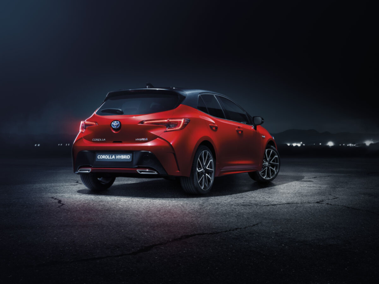 Toyota Corolla Hybrid Team D