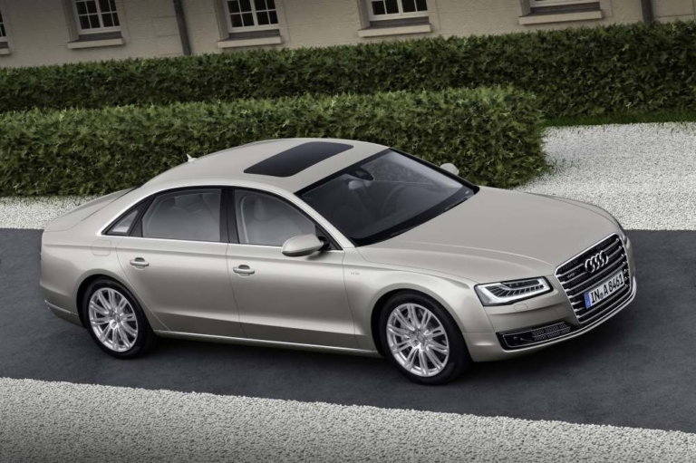 Die neue Sportlichkeit im Luxussegment: Audi A8 L W12