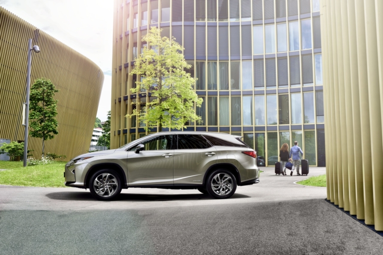 In der Ruhe liegt die Kraft – Lexus RX 450h