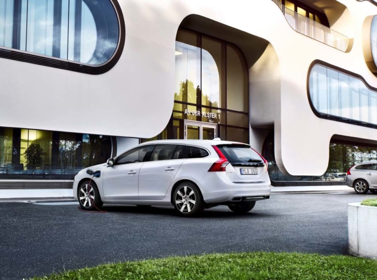 Der Diesel für die Steckdose (Volvo V60 D6 AWD)