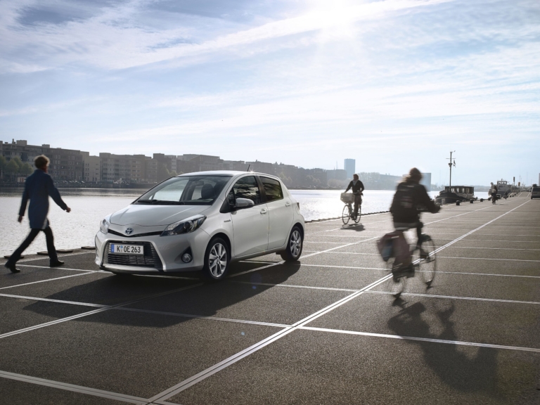 Deutschland ist auf den Geschmack gekommen!  (Toyotas Hybridfahrzeuge – eine Erfolgsstory)