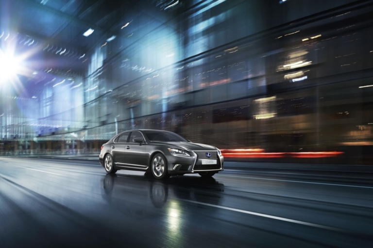 Charakterstarker Riese (Lexus LS 600h L)
