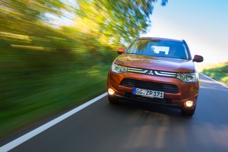 Stylish ins Abenteuer (Mitsubishi Outlander)