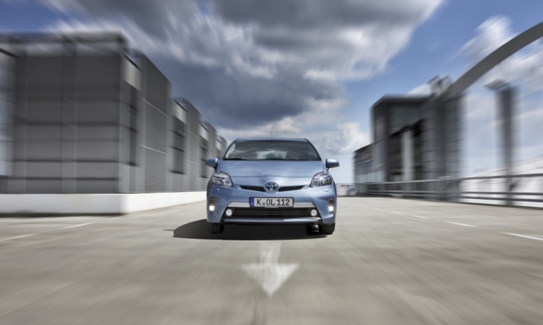 Mit Energie und Schwung in eine neue Mobilitäts-Ära (Toyota Prius Plug-in Hybrid)